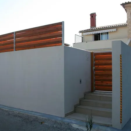 Apartment Vuk Pula